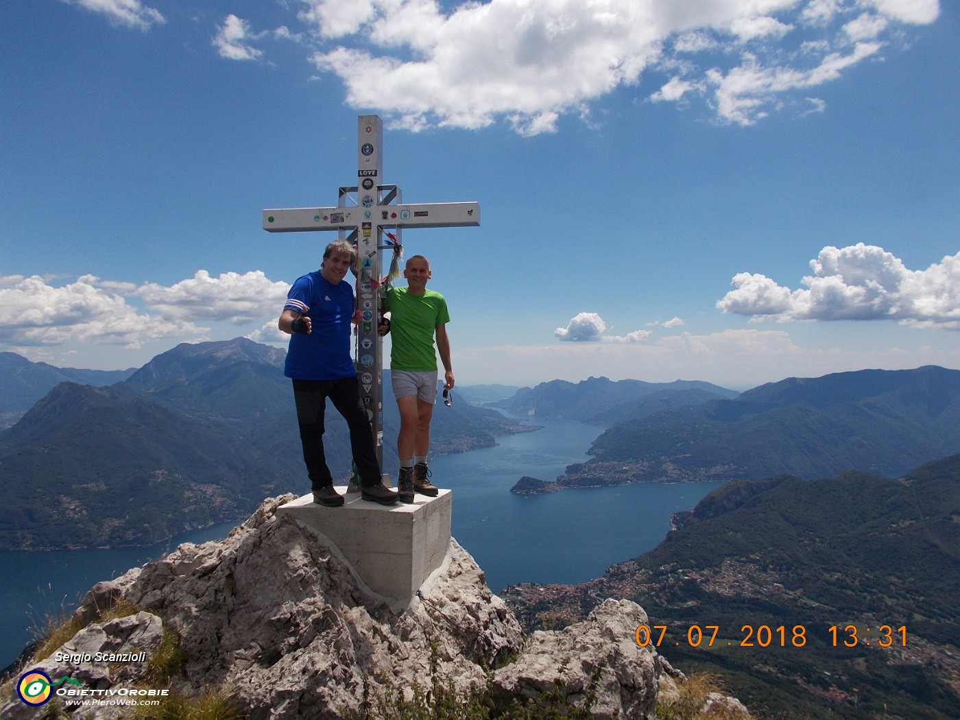 25 ED ECCODI IN CIMA ALLA GRONA.JPG